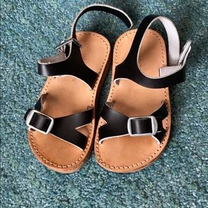 Freshly Picked Sandals. Black. Size 5